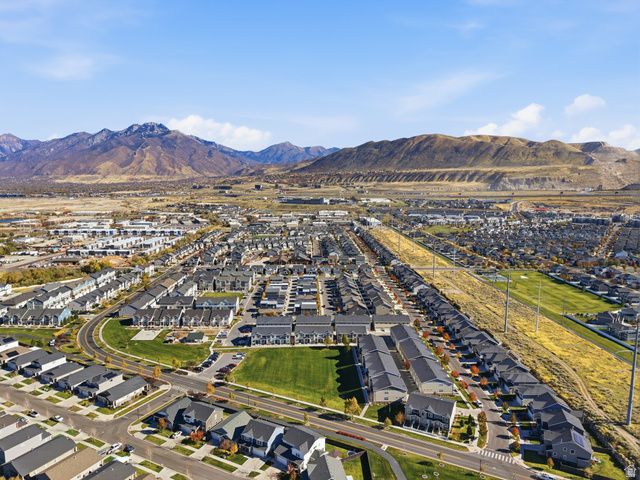 14926 S THUNDER HORSE DR, Bluffdale, UT 84065