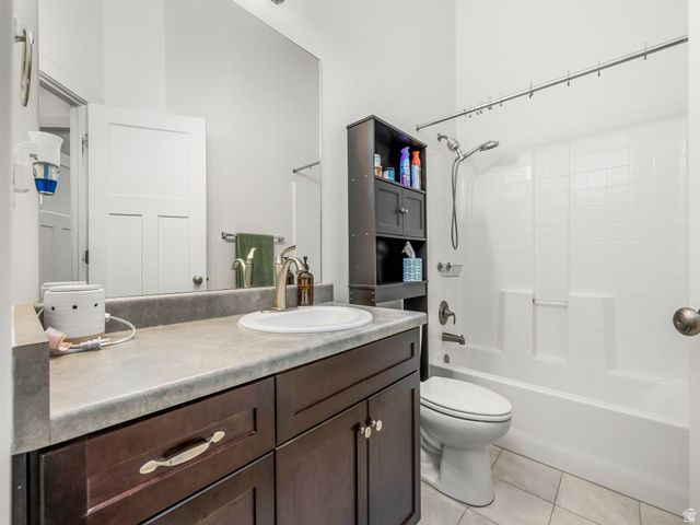 14926 S THUNDER HORSE DR, Bluffdale, UT 84065