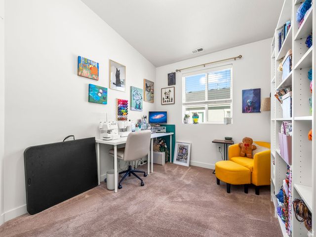 14926 S THUNDER HORSE DR, Bluffdale, UT 84065