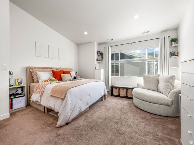 14926 S THUNDER HORSE DR, Bluffdale, UT 84065