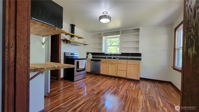 18661 Renton-Maple Valley Road, Maple Valley, WA 98038
