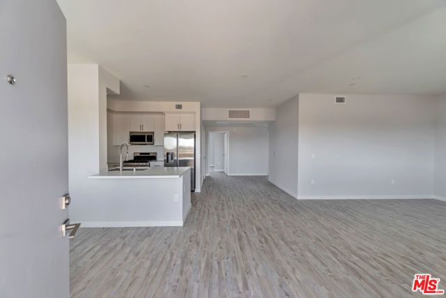 5506 Thornburn Street 203, Los Angeles, CA 90045