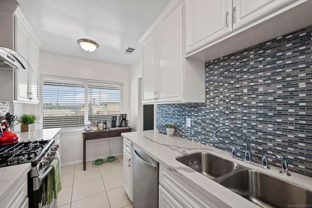 4727 Greene Street, San Diego, CA 92107