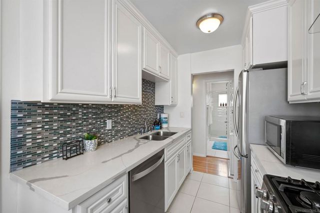 4727 Greene Street, San Diego, CA 92107