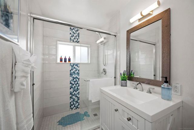 4727 Greene Street, San Diego, CA 92107