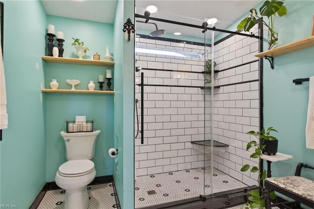 109 Riverview AVE, Portsmouth, VA 23704