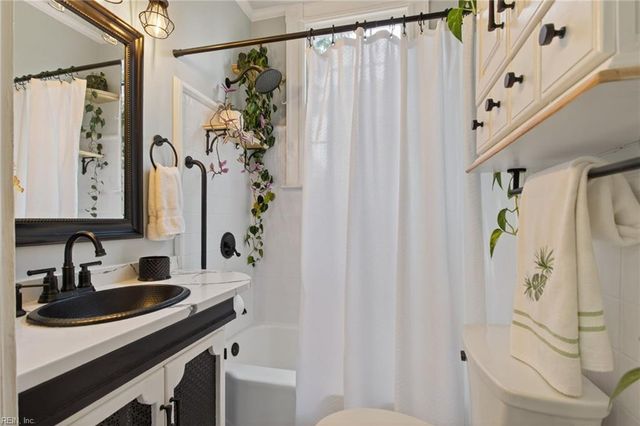 109 Riverview AVE, Portsmouth, VA 23704