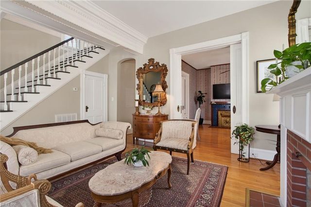 109 Riverview AVE, Portsmouth, VA 23704