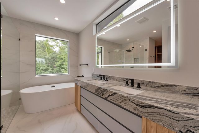 51 Huntsmans Horn Circle, The Woodlands, TX 77380