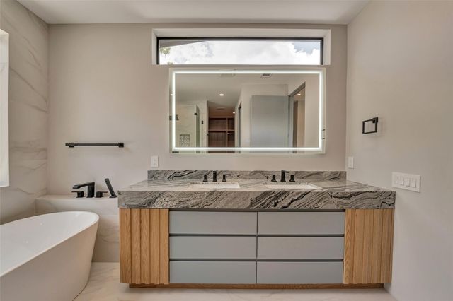 51 Huntsmans Horn Circle, The Woodlands, TX 77380