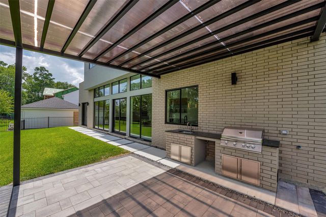 51 Huntsmans Horn Circle, The Woodlands, TX 77380