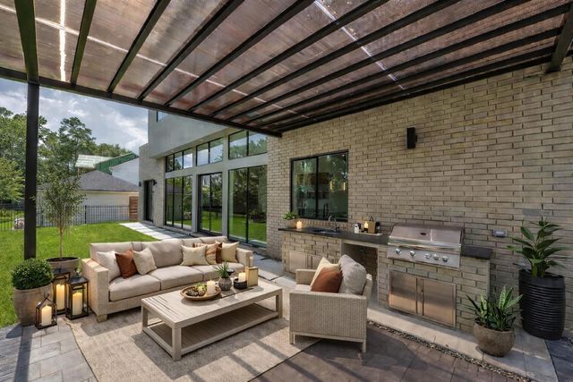 51 Huntsmans Horn Circle, The Woodlands, TX 77380