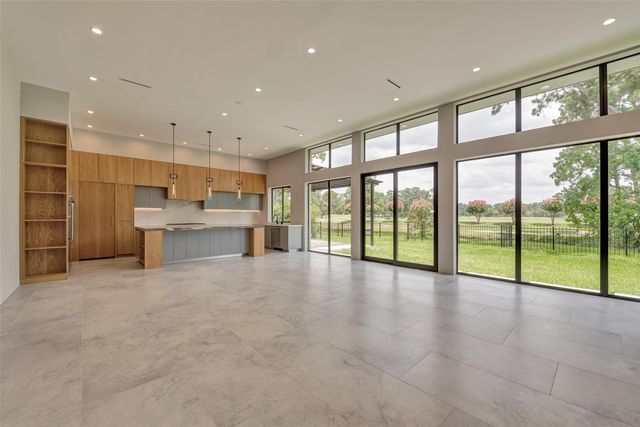 51 Huntsmans Horn Circle, The Woodlands, TX 77380