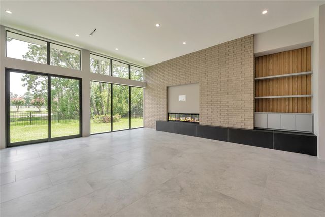 51 Huntsmans Horn Circle, The Woodlands, TX 77380