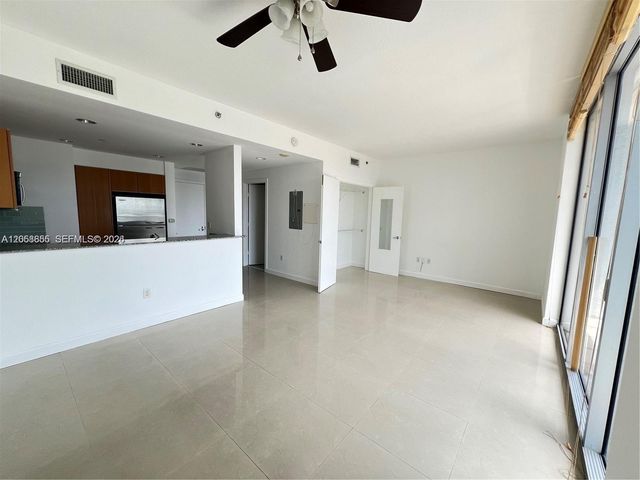 1060 Brickell Avenue 3509, Miami, FL 33131
