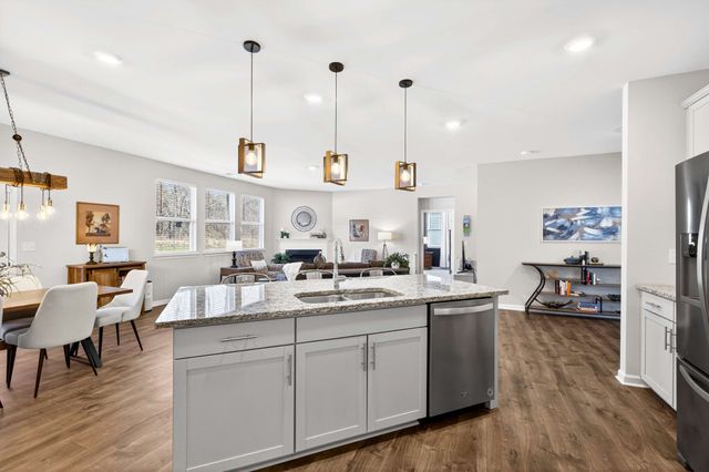 1027 Altavista Ln, Smyrna, TN 37167