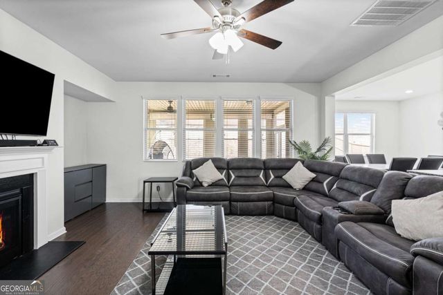 5470 Mirror Lake Drive, Cumming, GA 30028