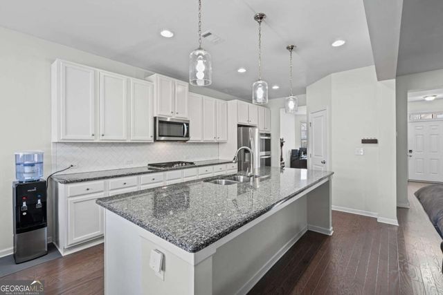 5470 Mirror Lake Drive, Cumming, GA 30028