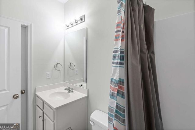 5470 Mirror Lake Drive, Cumming, GA 30028