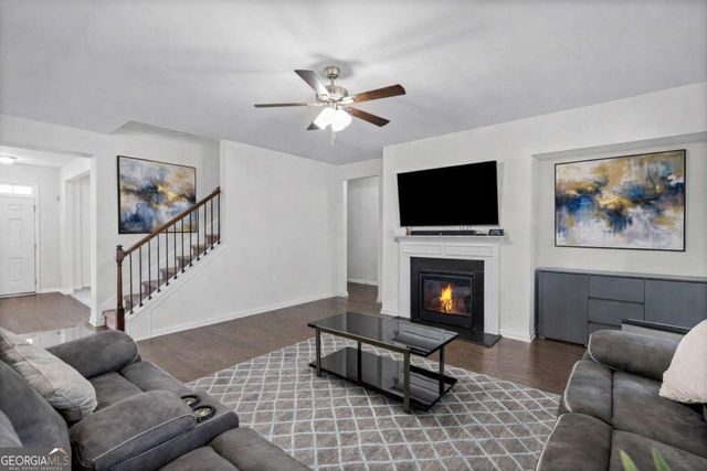 5470 Mirror Lake Drive, Cumming, GA 30028