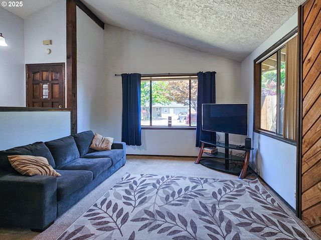 2538 Ne CHALMERS Way, Mc Minnville, OR 97128
