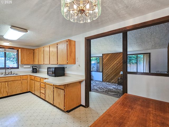 2538 Ne CHALMERS Way, Mc Minnville, OR 97128