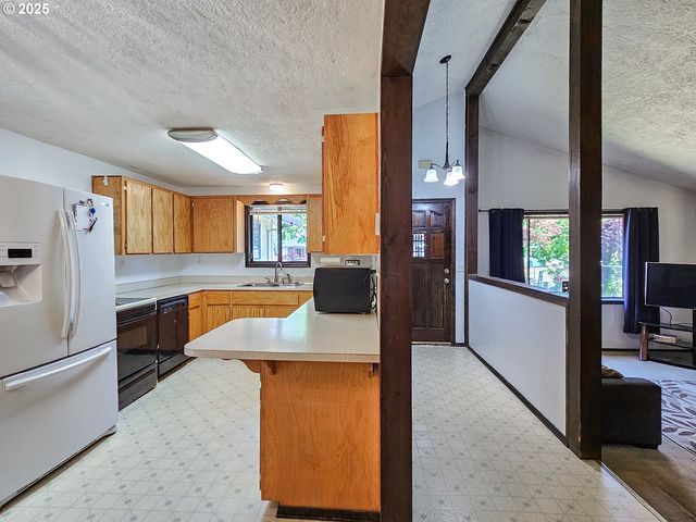2538 Ne CHALMERS Way, Mc Minnville, OR 97128