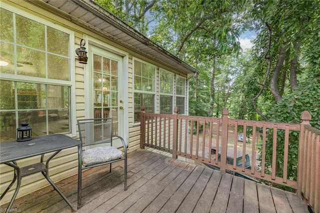 347 Old Hollow Road, Winston-salem, NC 27105
