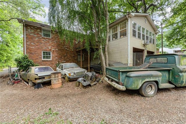 347 Old Hollow Road, Winston-salem, NC 27105
