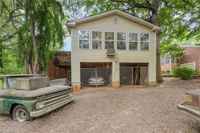 347 Old Hollow Road, Winston-salem, NC 27105