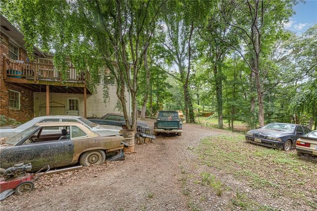 347 Old Hollow Road, Winston-salem, NC 27105
