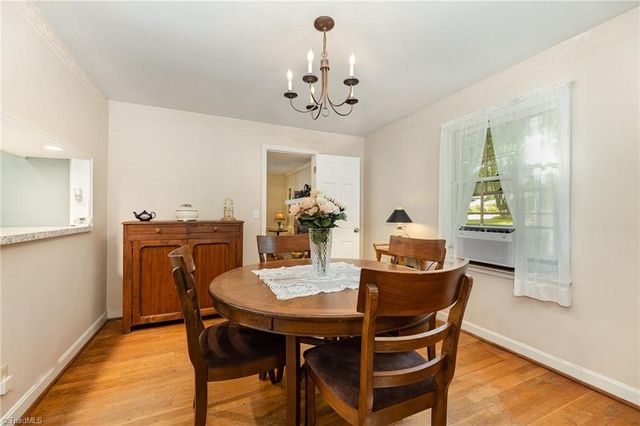 347 Old Hollow Road, Winston-salem, NC 27105