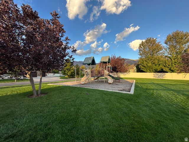 298 S 1150 W, Farmington, UT 84025