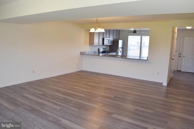 161 DELANO DR, Chambersburg, PA 17201