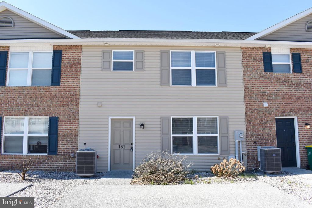 161 DELANO DR, Chambersburg, PA 17201