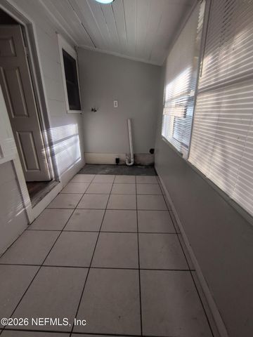 1037 DETROIT Street, Jacksonville, FL 32254