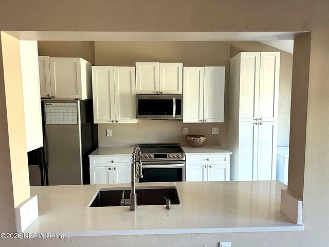11407 DEEP SPRINGS Drive S, Jacksonville, FL 32219