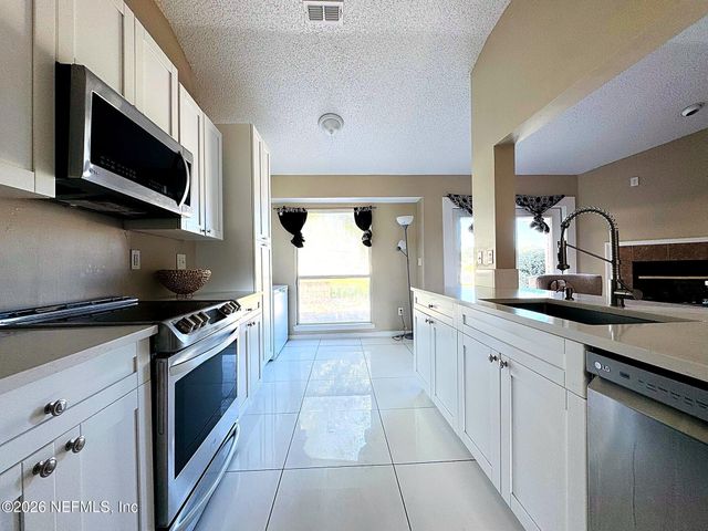 11407 DEEP SPRINGS Drive S, Jacksonville, FL 32219