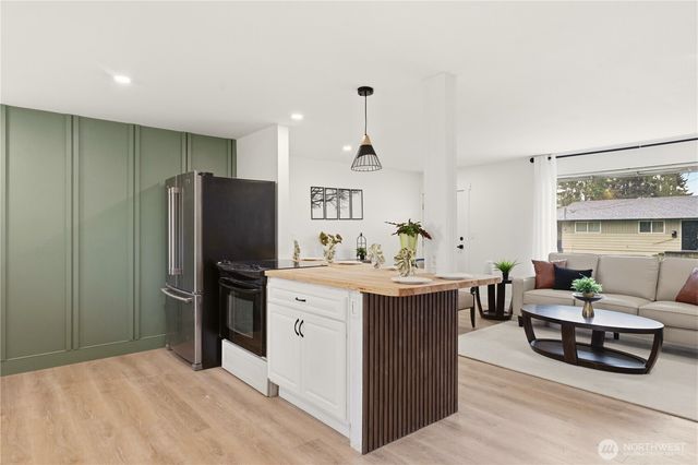 2301 Jade Avenue, Everett, WA 98201