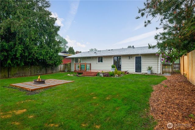 2301 Jade Avenue, Everett, WA 98201