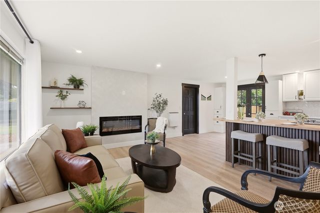 2301 Jade Avenue, Everett, WA 98201
