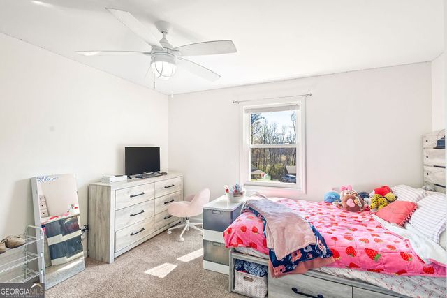 14 Laurel Drive, Newnan, GA 30265