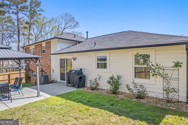 14 Laurel Drive, Newnan, GA 30265