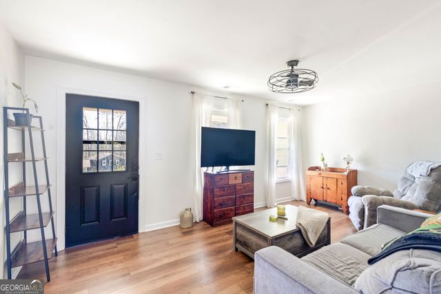 14 Laurel Drive, Newnan, GA 30265