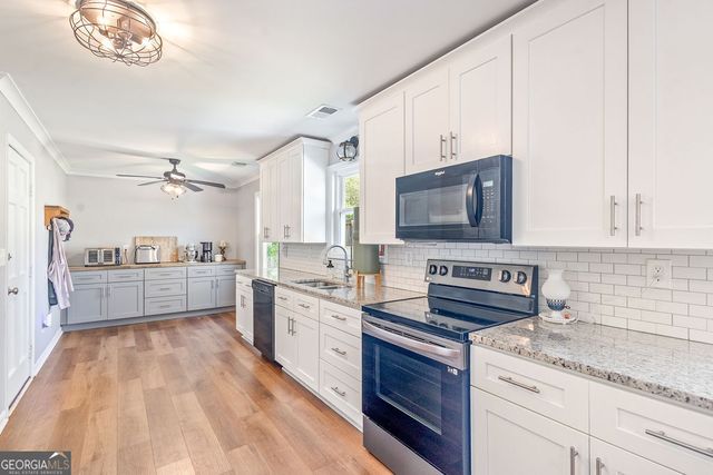 14 Laurel Drive, Newnan, GA 30265