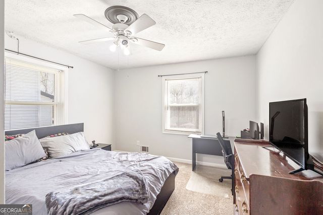 14 Laurel Drive, Newnan, GA 30265