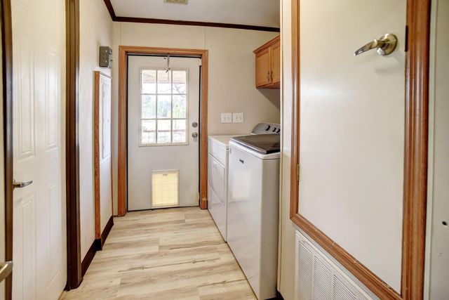 552 S Old Potato RD, Paige, TX 78659