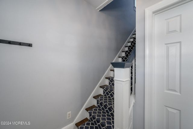 19 Mount Street, Red Bank, NJ 07701