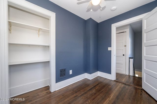 19 Mount Street, Red Bank, NJ 07701