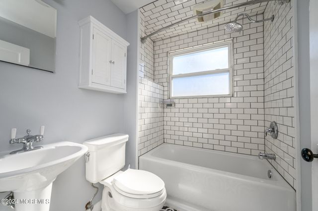 19 Mount Street, Red Bank, NJ 07701